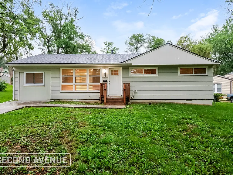 401 Lacy Ln — Photo 23