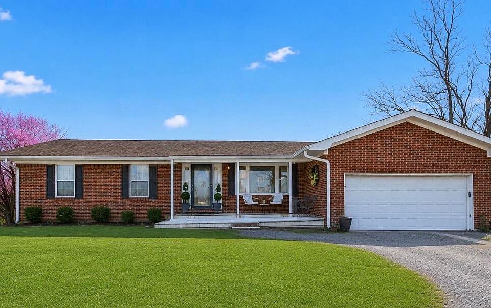 1st image of 455 Davis Ln