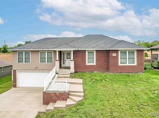 1413 Southwinds Dr, Fulton, MO 65251