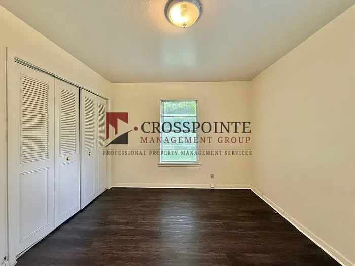 430 E Hudson St — Photo 11