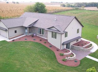 9246 E B C Townline Rd, Clinton, WI 53525