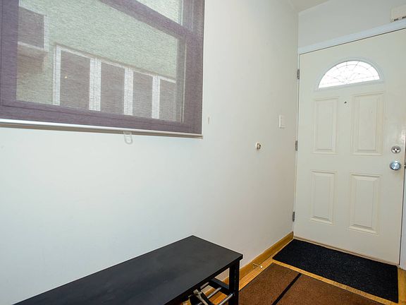 3rd image of 4632 Beach 46 St