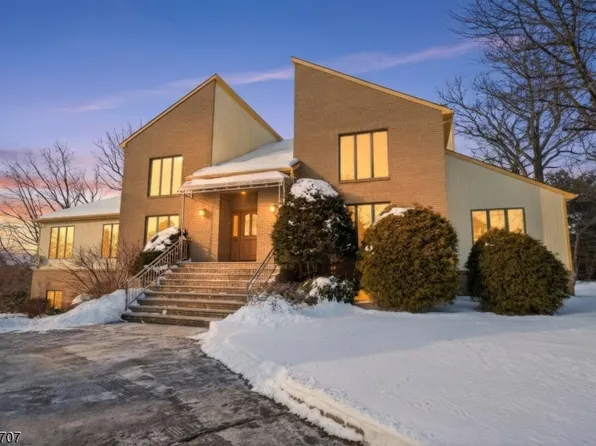 32 Sylvan Dr, Montville Twp., NJ 07058