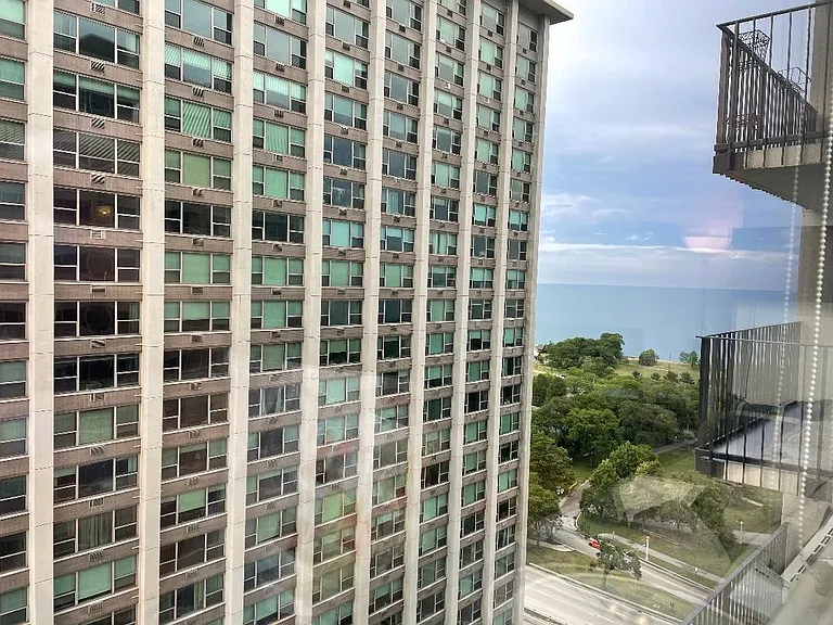 3550 N Lake Shore Dr #2124 — Photo 12