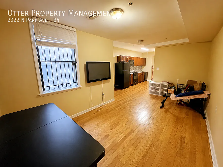Room for Rent with Private Dedicated Bathroom - All Utilities & WiFi Included Section 8 Friendly — Photo 3