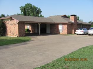 2709 Petersburg Dr, Arlington, TX 76014