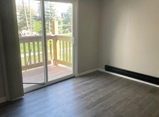 833 N Gladstone Ave #3, Aurora, IL 60506