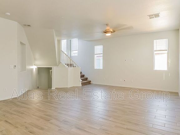 2nd image of 10557 Kennedy Peak Ln