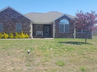 2220 Curtis St, Lebanon, MO 65536