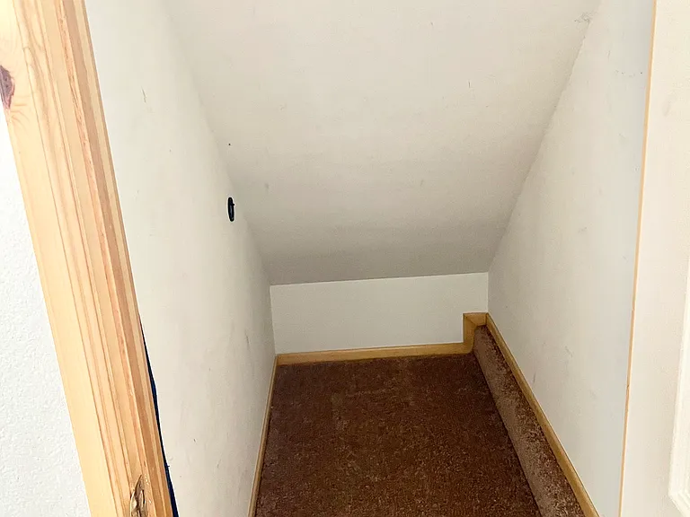 14700 Voltaire Dr — Photo 30