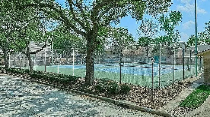 6983 Oakwood Park — Photo 33