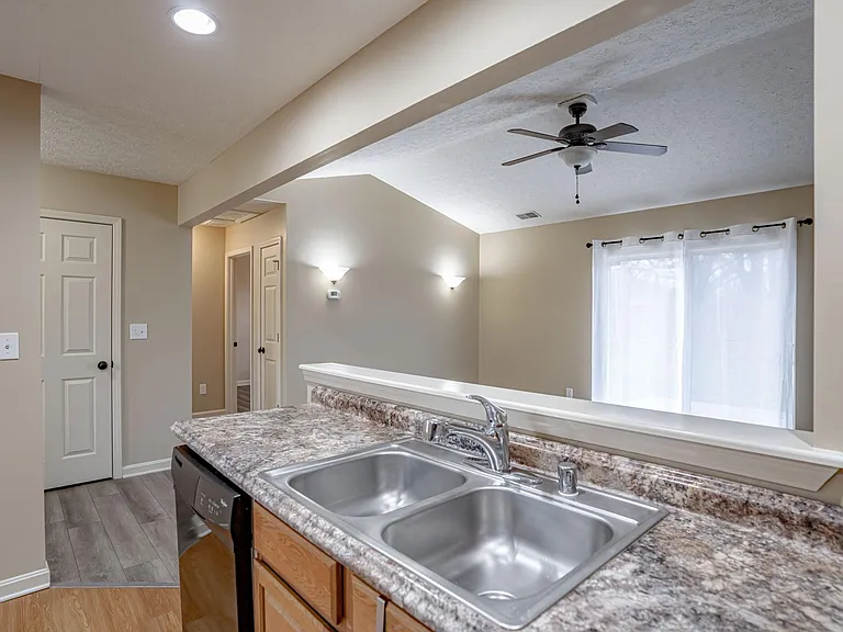11412 Semillon Ln — Photo 6