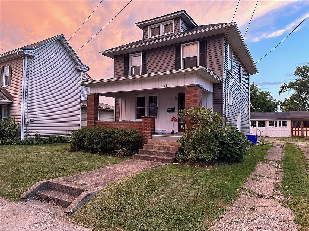 461 Commerce St photo 1