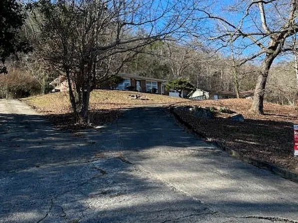 610 Contour Ave, South Pittsburg, TN 37380