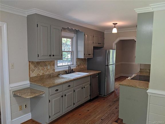 3rd image of 6344 Old Thomas Ct