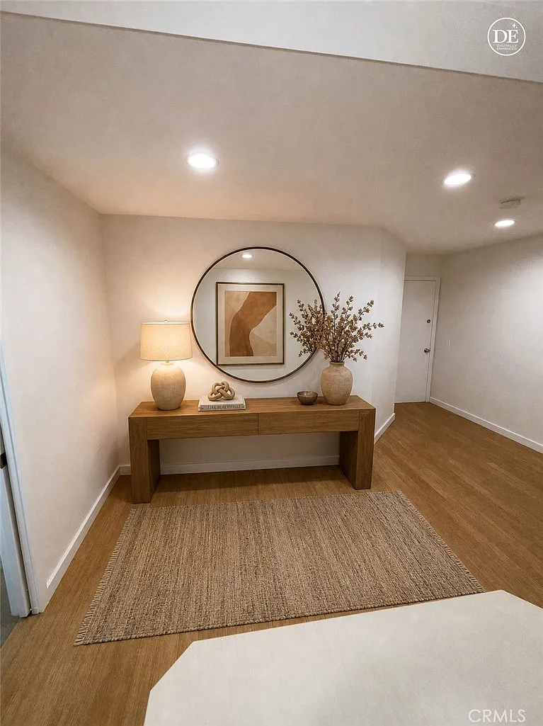 2 bed, 1140 sqft, $3,750 — Photo 4