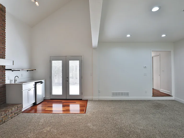 1086 Ravine Ridge Dr — Photo 29