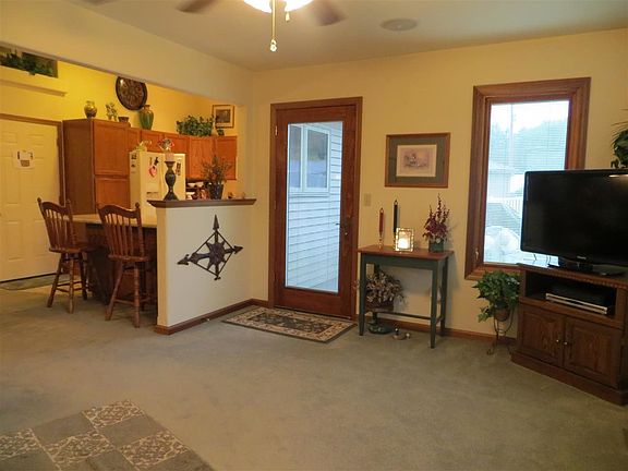 4th image of 1918 Stacy Ln