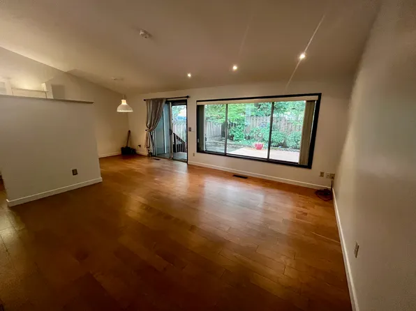 6815 NE 13th Ave, Portland, OR 97211