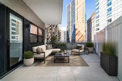 110 Greenwich St #9E Photo 1