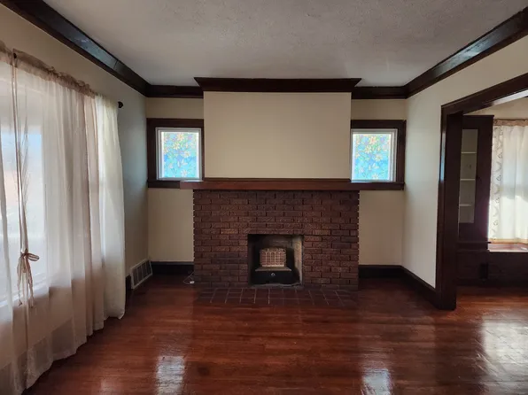 1382 Webb Rd #2, Lakewood, OH 44107