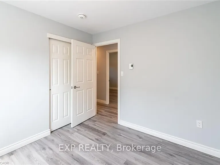 529 Elm St #16 — Photo 14