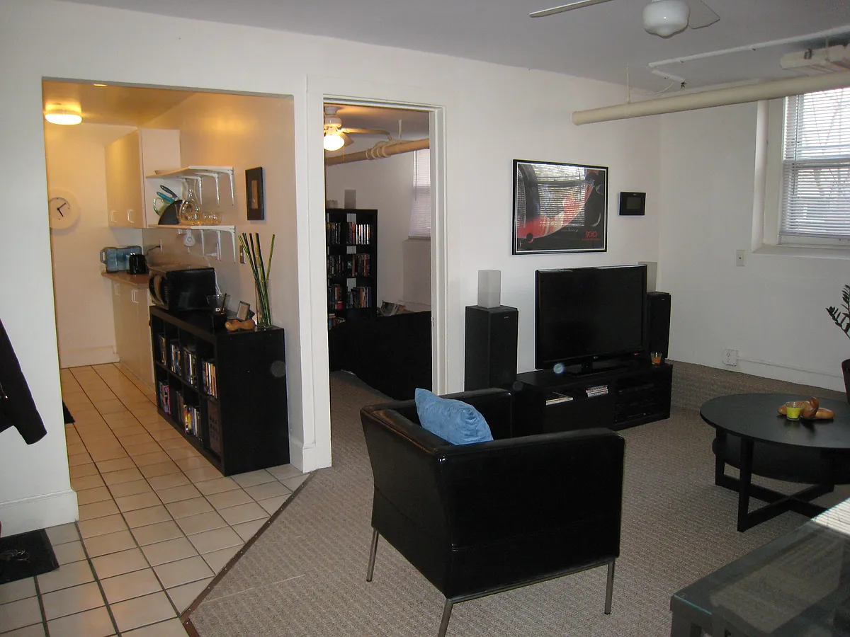 Building Photo - 2008 Grand Ave #BR2
