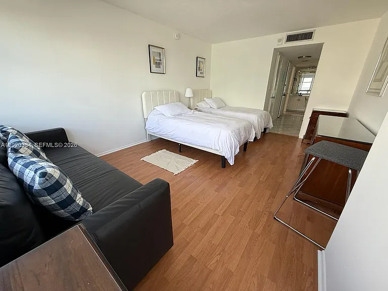 6039 Collins Ave #1236 — Photo 11