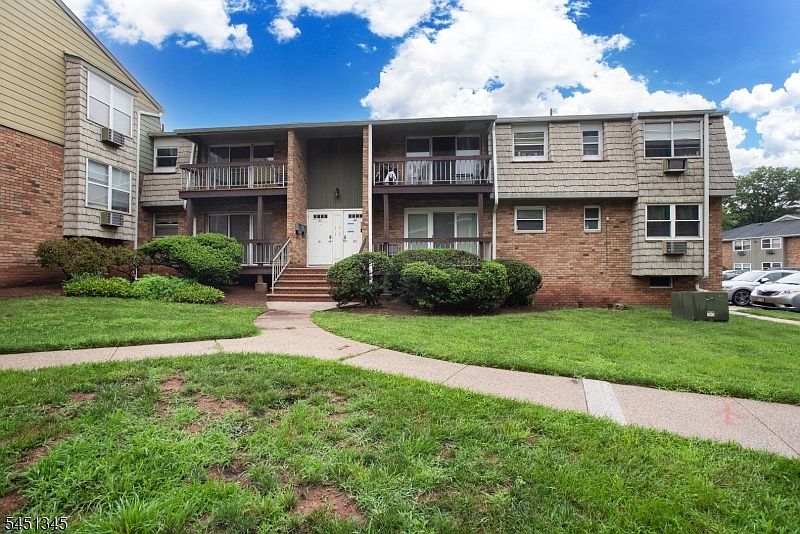 1st image of 28 Deanna Dr BLDG 28 #62