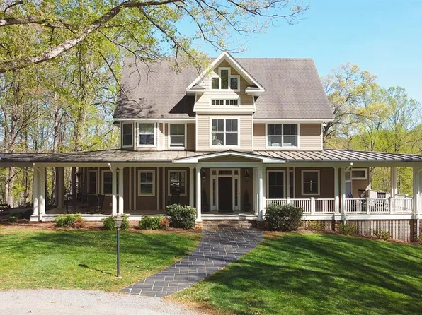 1519 Trents Meadow Ln, Lynchburg, VA 24503