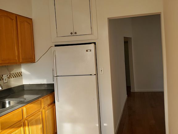 3rd image of 43-00 160th St Floor 2