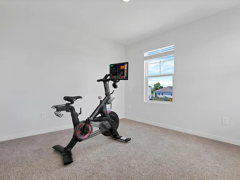 6302 Marinelli Dr N — Photo 31