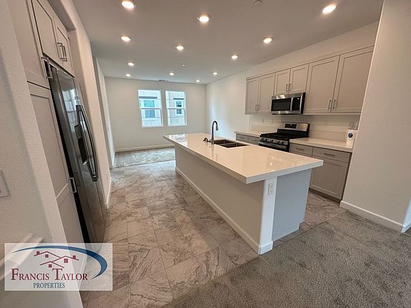 5th image of 1228 Sunrise Way #103