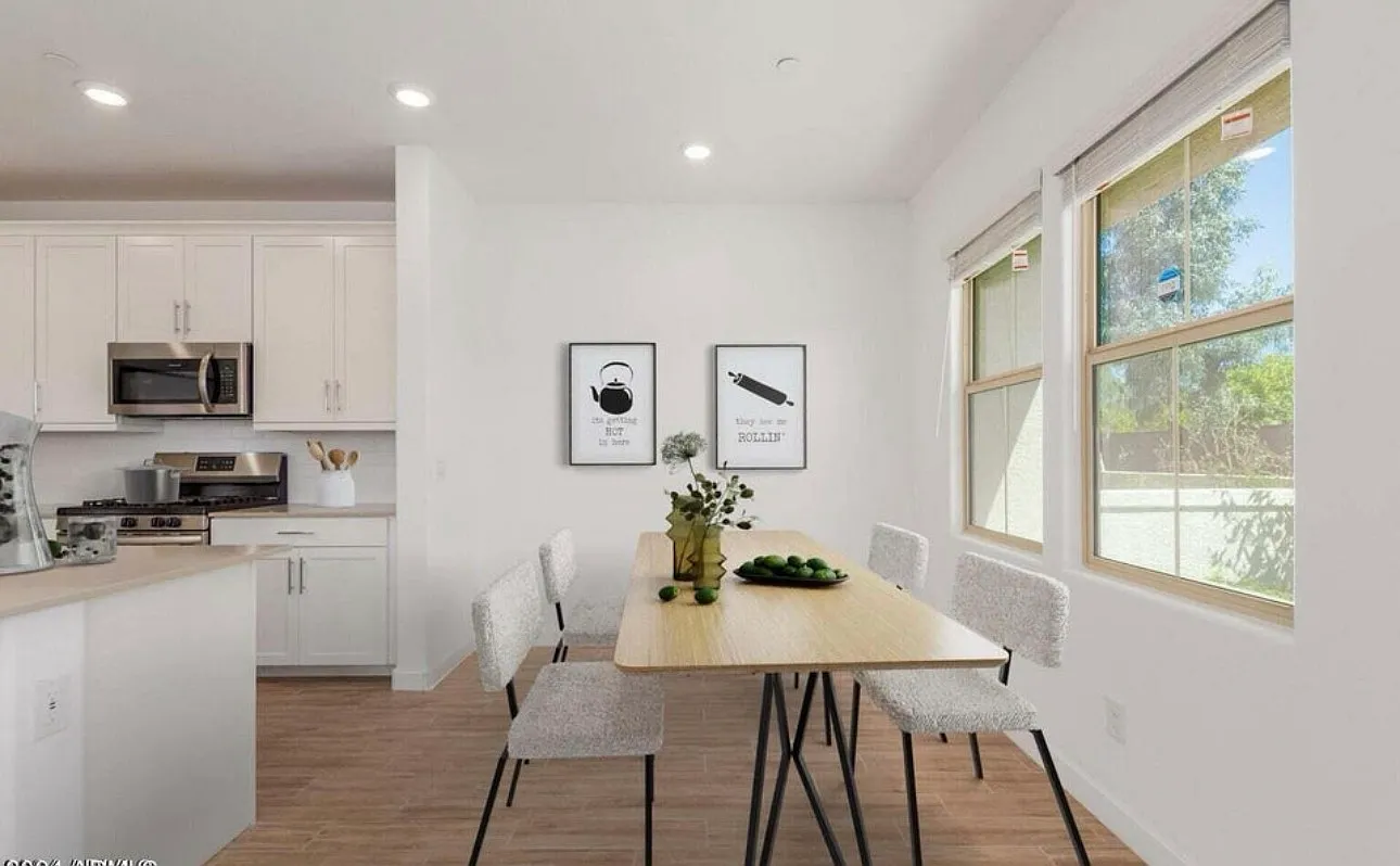 4 bed, 1775 sqft, $2,500 — Photo 3