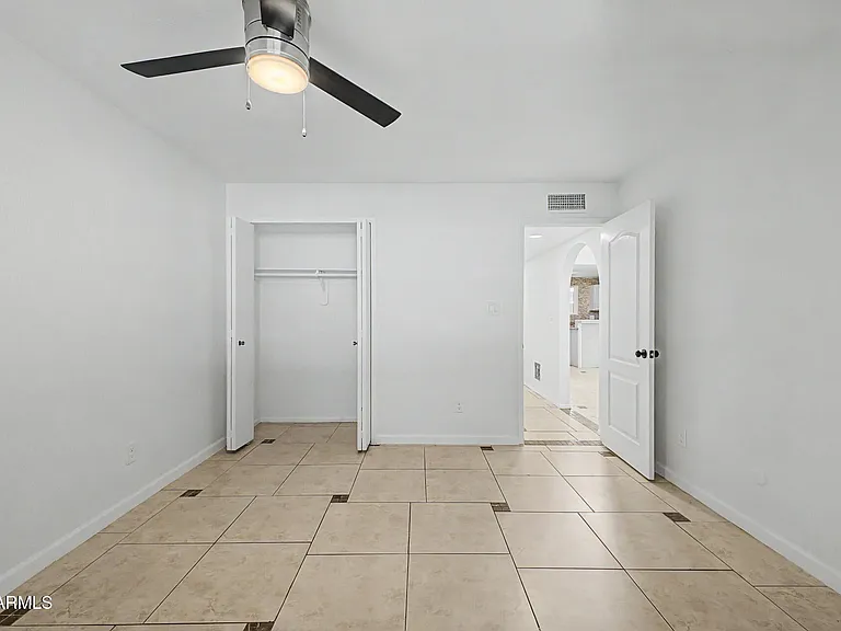 2225 E Catalina Dr — Photo 12