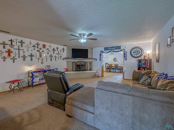 5th image of 2817 N Orchard Ave