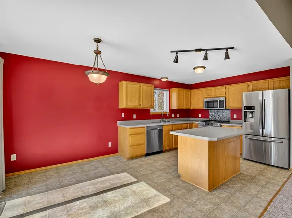 532 Goldenrod Cir, Verona, WI 53593