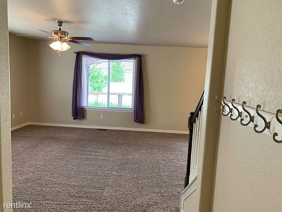 3rd image of 407 Wind River Dr