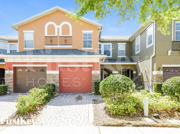 9576 Silver Buttonwood St, Orlando, FL 32832