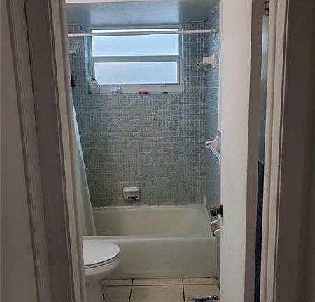 5th image of 710 Columbus Pkwy #1A