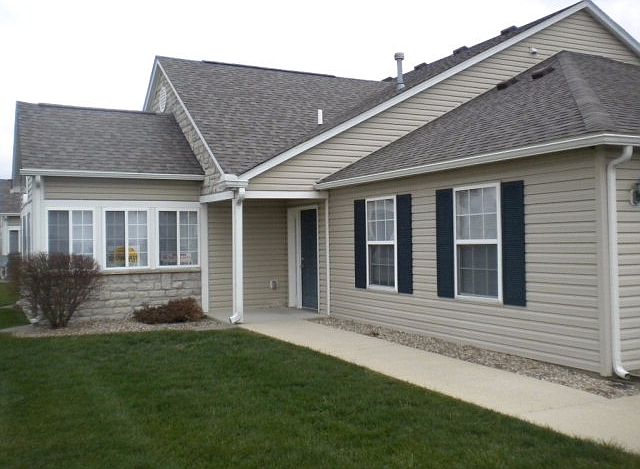 1st image of 451 New Park Dr