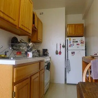 Rented by Town Residential | media 9