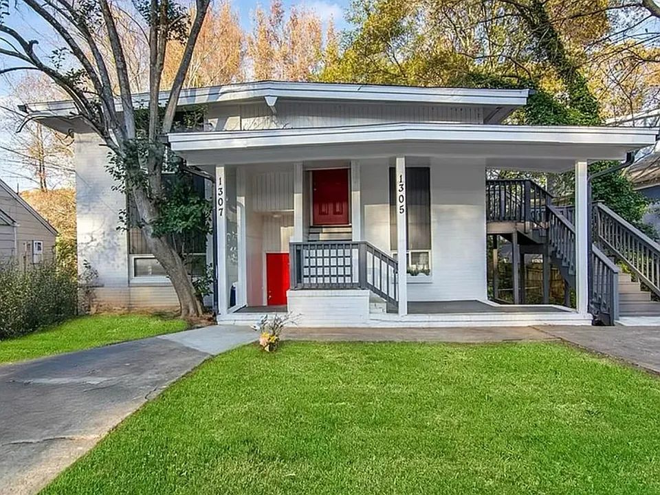 1305 Clermont Ave #1
