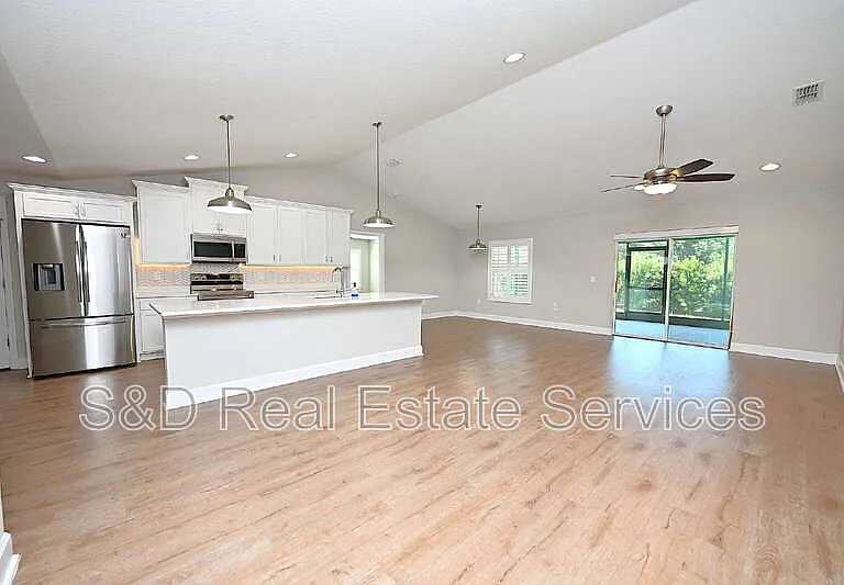 4435 Lake Hancock Rd — Photo 19