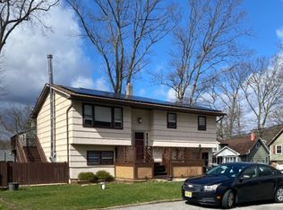 1 Arthur Rd, Stanhope, NJ 07874