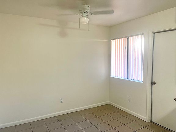 4th image of 3600 N Chester Ave #10-B