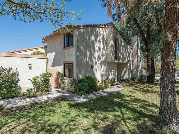 2nd image of 226 Mariposa Dr