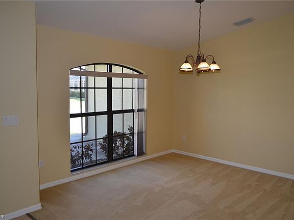 5th image of 124 NW 35th Ave