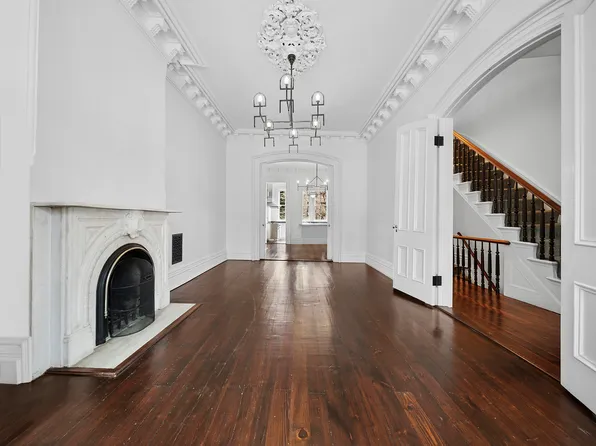 548 State Street image 1 of 11