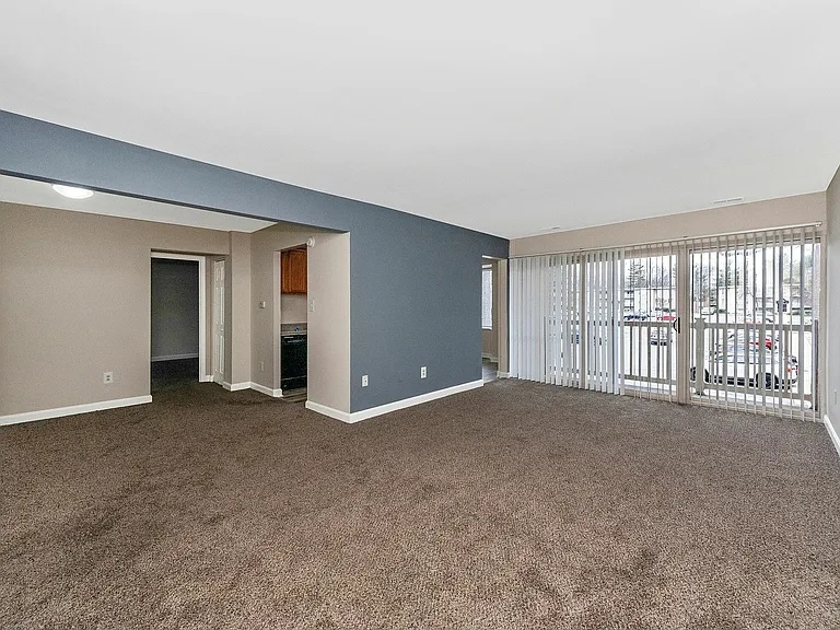 Arden Pointe Apartments — Photo 10